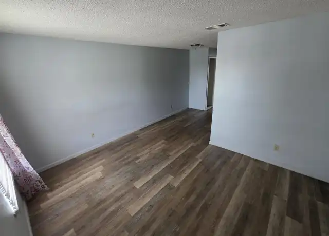 Property at 5910 W 53rd St Unit 7, Little Rock, AR, 72209, 1 bed, 1 bath, [object Object]