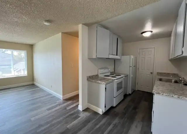 Property at 2926 N Tracy Blvd Unit 2, Tracy, CA, 95376, 2 beds, 1 bath, [object Object]
