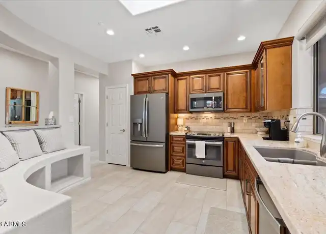 Property at 41410 N Fairgreen Way, Anthem, AZ, 85086, 2 beds, 2 baths, [object Object]