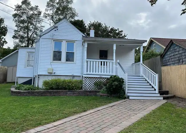Property at 303 Nassau Rd Unit B, Huntington, NY, 11743, 2 beds, 1 bath, [object Object]