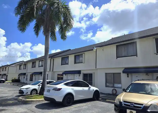 Property at 8430 NW 8th St Unit B7, Miami, FL, 33126, 2 beds, 2.5 baths, [object Object]