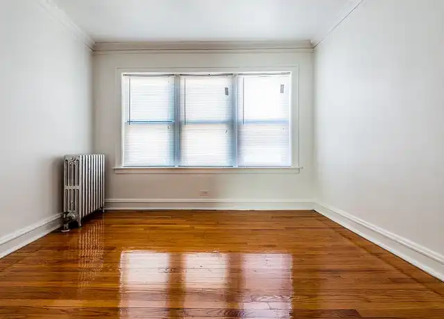 Property at 7700 S Kingston Ave, Chicago, IL, 60649, 1 bed, 1 bath, [object Object]