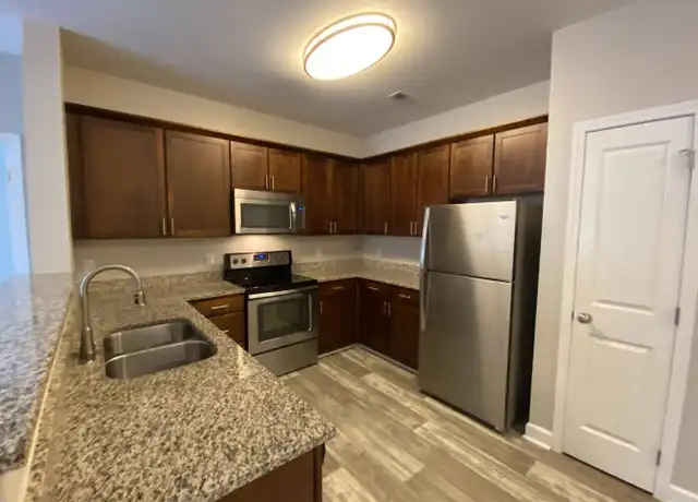 Property at 98 Devonshire Dr Unit 217-103, Scott Depot, WV, 25560, 2 beds, 2 baths, [object Object]