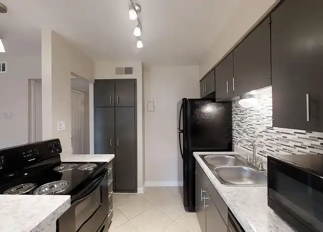 Property at Verano at The Heights - 3031 Eisenhauer Rd, San Antonio, TX, 78209, 1-2 bed, 1-2 bath, [object Object]