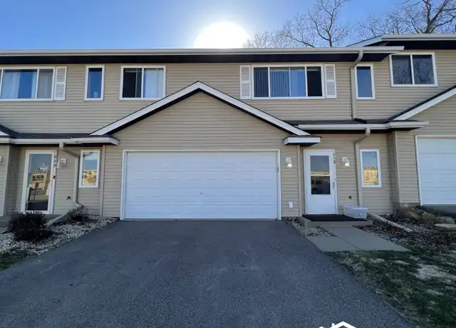 Property at 958 Hewitt Blvd, Red Wing, MN, 55066, 3 beds, 2 baths, [object Object]