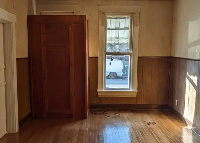 Property at 135 S 6th St, Richmond, IN, 47374, 3 beds, 1 bath, [object Object]