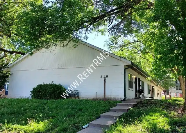 Property at 316 SW Polk St Unit 3, Topeka, KS, 66603, 1 bed, 1 bath, [object Object]