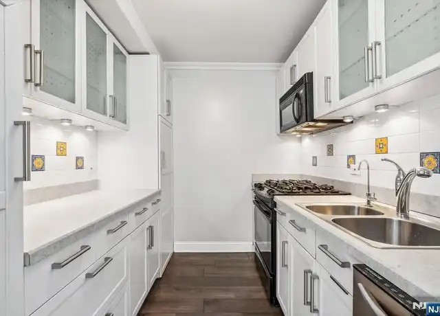 Property at 7004 JFK Blvd E Unit 9-MM, Guttenberg, NJ, 07093, 2 beds, 2 baths, [object Object]