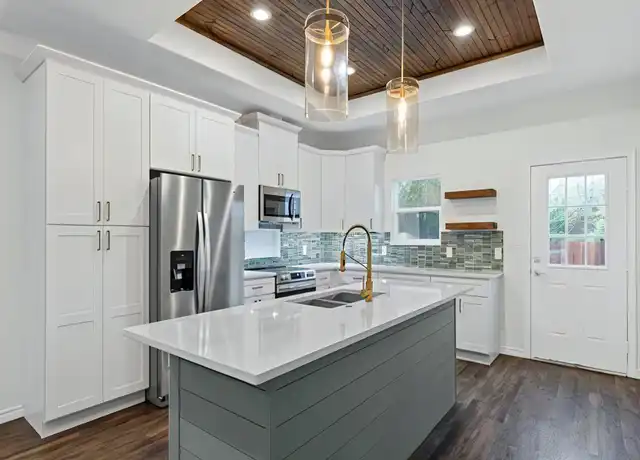 Property at 5623 Barkridge Dr, Granbury, TX, 76048, 3 beds, 2 baths, [object Object]