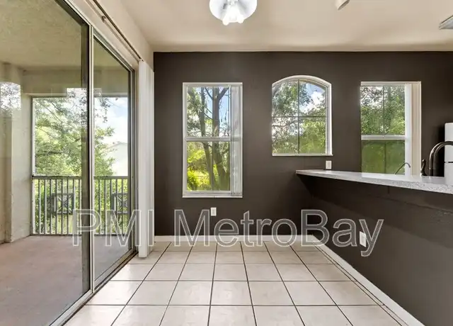 Property at 5039 Sunridge Palms Dr #204, Tampa, FL, 33617, 2 beds, 2.5 baths, [object Object]