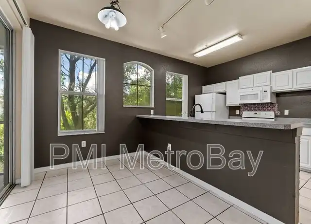 Property at 5039 Sunridge Palms Dr #204, Tampa, FL, 33617, 2 beds, 2.5 baths, [object Object]