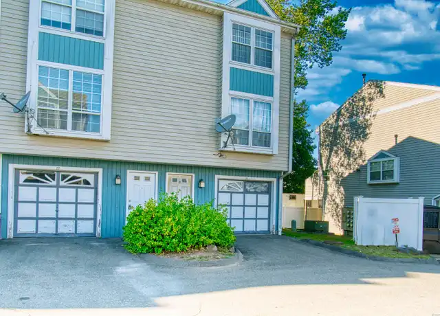 Property at 1014 Campbell Ave #20, West Haven, CT, 06516, 2 beds, 1.5 baths, [object Object]
