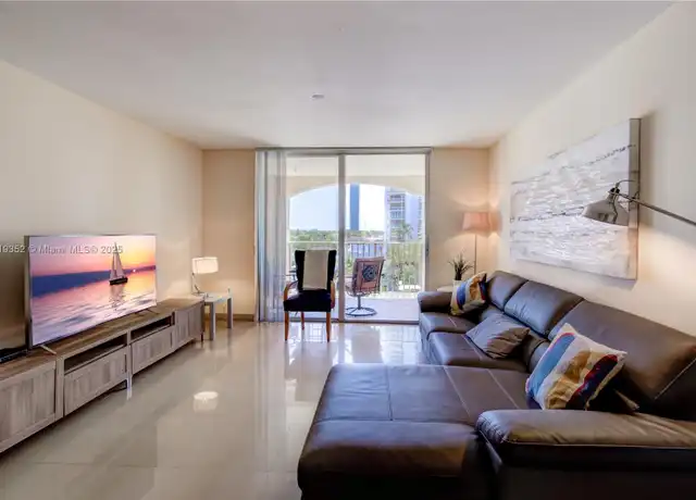 Property at 19601 E Country Club Dr #7606, Miami, FL, 33180, 2 beds, 2 baths, [object Object]