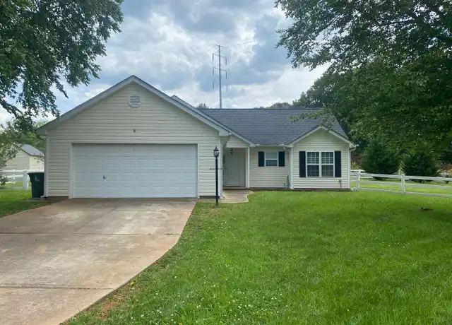 Property at 2000 Briarberry Ln, Monroe, NC, 28112, 3 beds, 2 baths, [object Object]