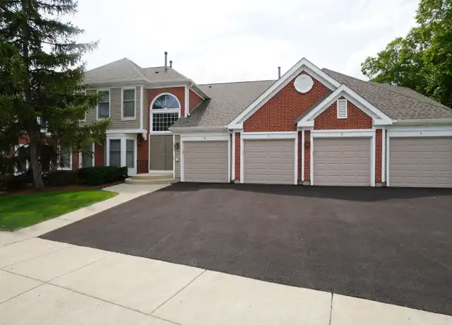 Property at 131 Red Fox Ln Unit C, Elk Grove Village, IL, 60007, 2 beds, 2 baths, [object Object]