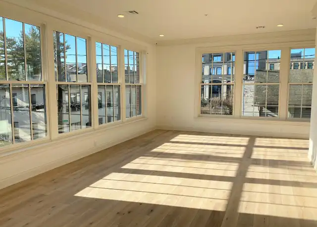 Property at 40 E Lincoln St Unit 301, Columbus, OH, 43215, 1 bed, 1 bath, [object Object]