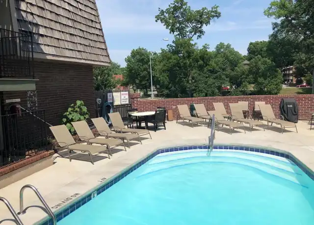 Property at 3602 Gillham Rd #11, Kansas City, MO, 64111, 2 beds, 1.5 baths, [object Object]