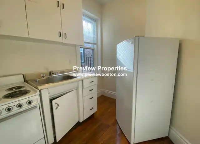 Property at 29 Park Dr Unit 24P, Boston, MA, 02215, 1 bed, 1 bath, [object Object]