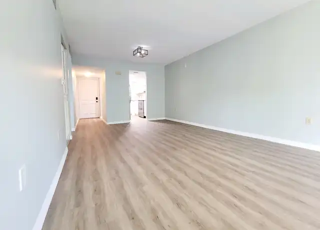 Property at 90 S Highland Ave #1216, Tarpon Springs, FL, 34689, 2 beds, 1 bath, [object Object]