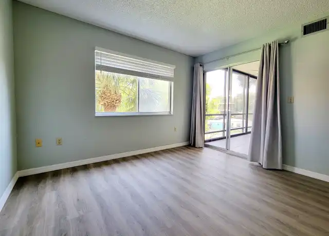 Property at 90 S Highland Ave #1216, Tarpon Springs, FL, 34689, 2 beds, 1 bath, [object Object]