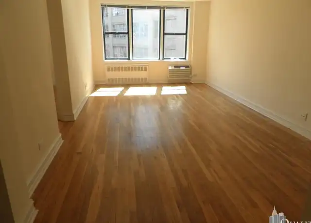 Property at 305 W 13th St Unit 5H, New York, NY, 10014, 2 beds, 1 bath, [object Object]