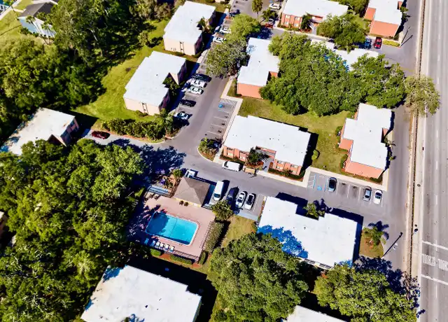 Property at 5310 26th St W, Bradenton, FL, 34207, 2 beds, 1 bath, [object Object]