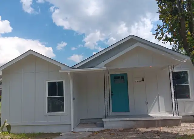 Property at 8 Leon Village Dr, Savannah, GA, 31408, 3 beds, 2 baths, [object Object]