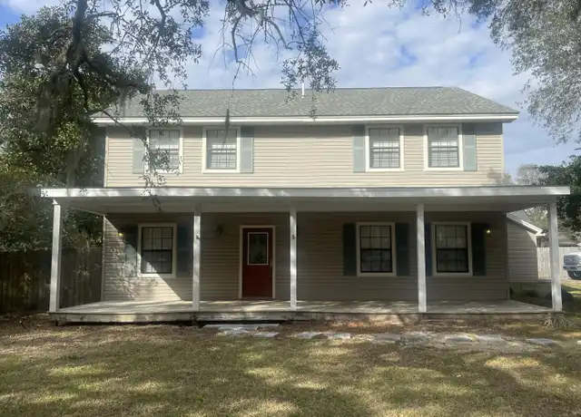 Property at 720 Valparaiso Blvd, Niceville, FL, 32578, 4 beds, 4 baths, [object Object]
