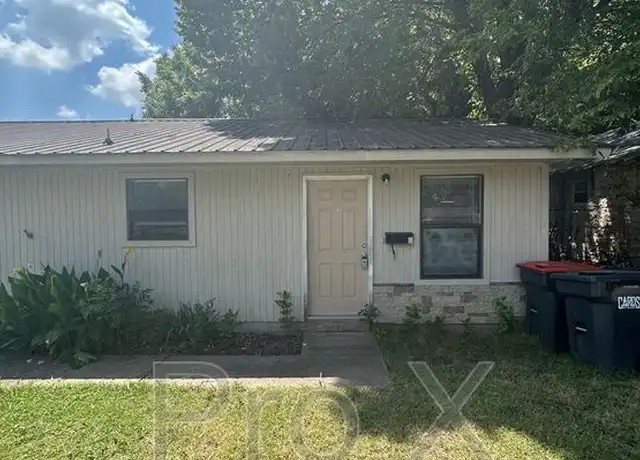 Property at 409 W Johnson Ave, Springdale, AR, 72764, 2 beds, 1 bath, [object Object]