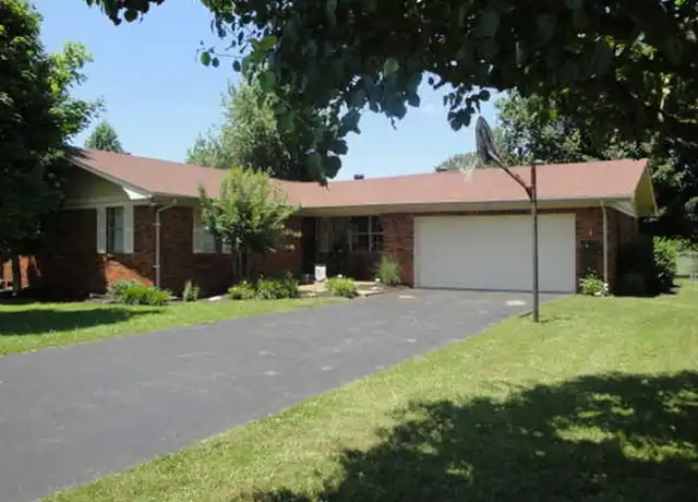 Property at 1825 McTavish Way, Bowling Green, KY, 42104, 3 beds, 2 baths, [object Object]