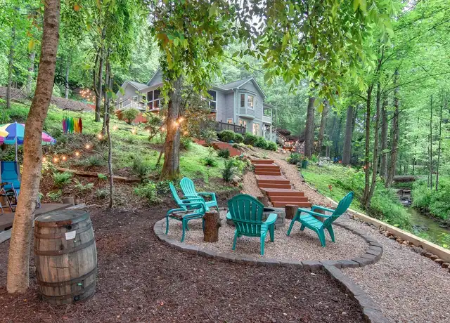 Property at 101 Sugarberry Ln #01, Hendersonville, NC, 28739, 3 beds, 2 baths, [object Object]
