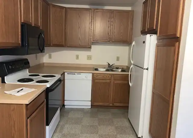 Property at 745 W Washington Ave, Madison, WI, 53715, 2 beds, 1 bath, [object Object]