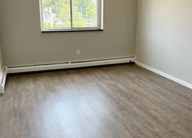 Property at 204 E Chester Pike Unit C-4, Ridley Park, PA, 19078, 1 bed, 1 bath, [object Object]