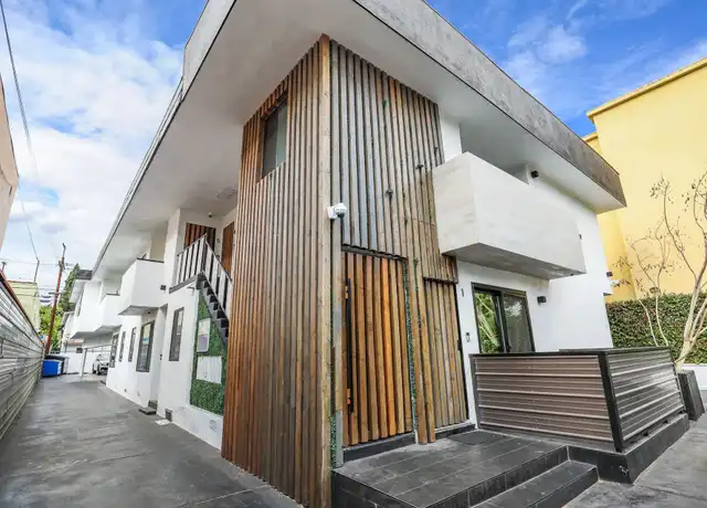 Property at 5667 La Mirada Ave, Los Angeles, CA, 90038, 1 bed, 1 bath, [object Object]