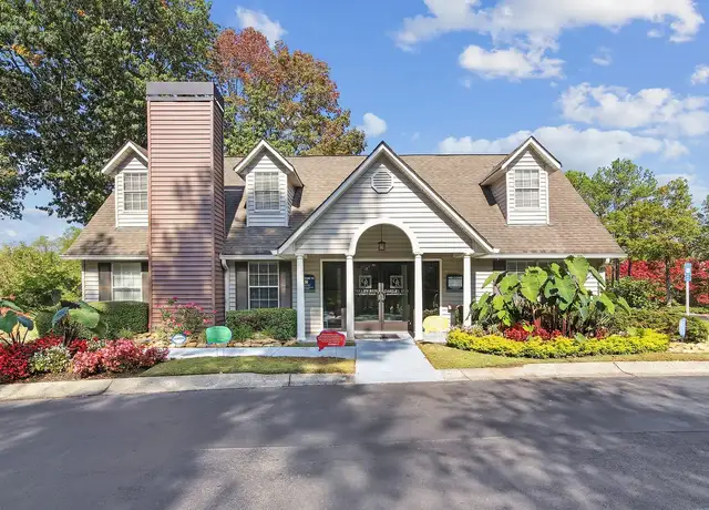 Photo of 4911 S Cobb Dr SE, Smyrna, GA 30080
