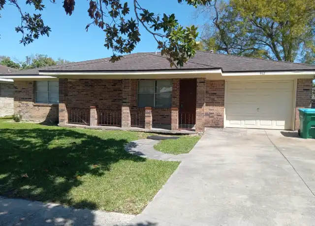 Property at 912 Cottonwood St, Morgan City, LA, 70380, 3 beds, 2 baths, [object Object]