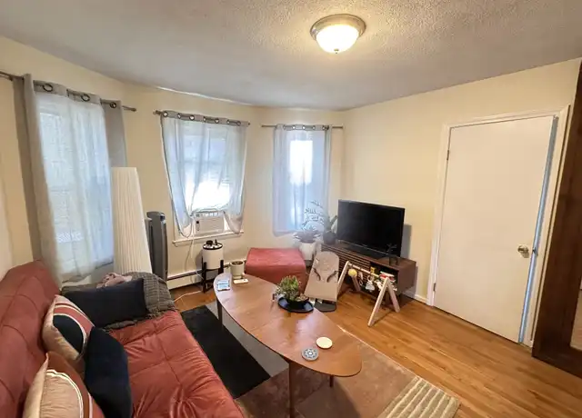 Property at 96 Alpine St Unit 2, Somerville, MA, 02144, 2 beds, 1 bath, [object Object]