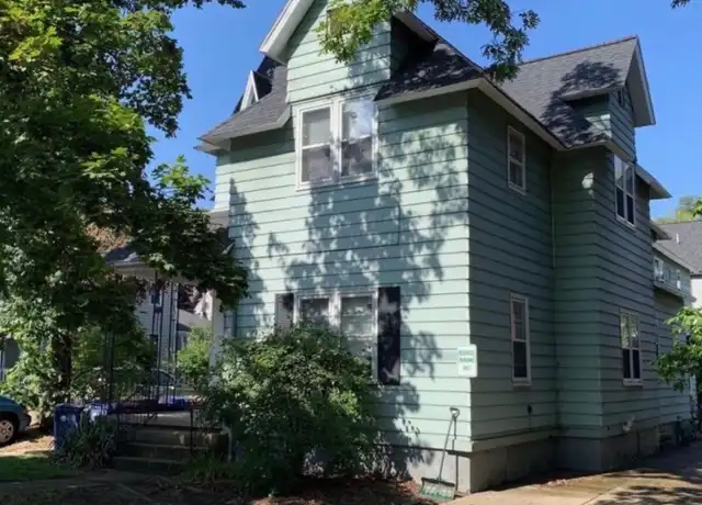 Property at 329 Lyon St NE Unit Lyon 2, Grand Rapids, MI, 49503, 1 bed, 1 bath, [object Object]
