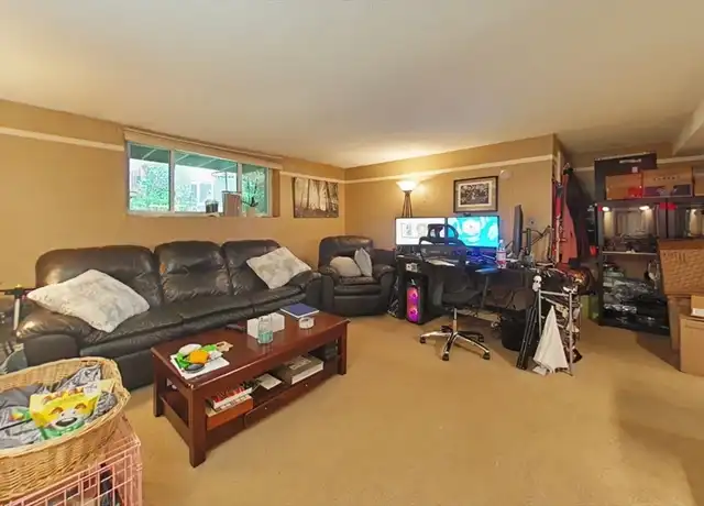Property at 33 Westgate Rd Unit 1, Chestnut Hill, MA, 02467, 1 bed, 1 bath, [object Object]