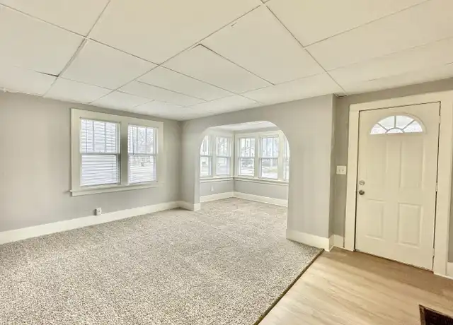 Property at 1129 Woodward Ave, Beloit, WI, 53511, 2 beds, 1 bath, [object Object]