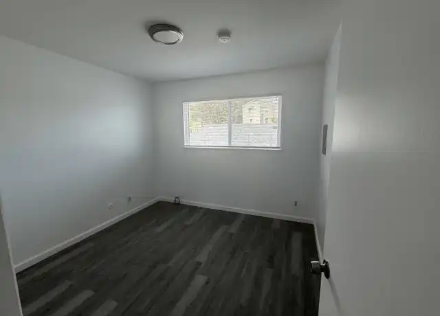 Property at 81 Oak Ave Unit 6, Redwood City, CA, 94061, 2 beds, 1 bath, [object Object]