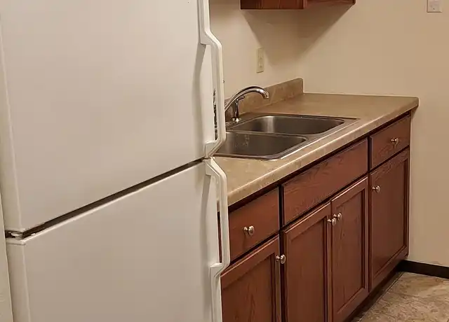 Property at 1335 S Norwood Ave Unit 7, Green Bay, WI, 54304, 2 beds, 1 bath, [object Object]