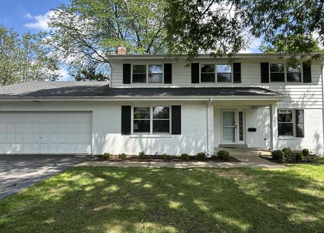 Photo of 1001 Eddy Ct, Wheaton, IL 60187