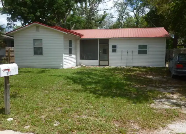 Property at 910 Tuskawilla St, Clearwater, FL, 33756, 2 beds, 2 baths, [object Object]
