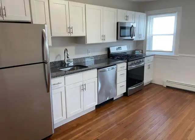 Property at 2 Oakleigh Ave Unit 20, North Providence, RI, 02911, 2 beds, 1 bath, [object Object]