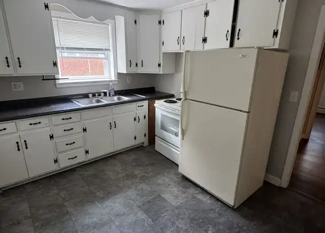Property at 1018 Montgomery St NW Unit C, Blacksburg, VA, 24060, 2 beds, 1 bath, [object Object]