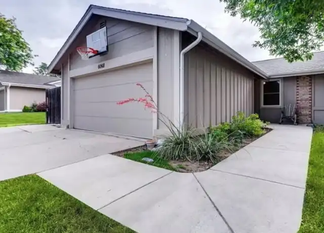 Property at 6068 S Kingston Cir, Englewood, CO, 80111, 5 beds, 3 baths, [object Object]