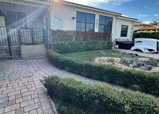 Property at 5010 E 1st Ave Unit 5010, Hialeah, FL, 33013, 2 beds, 1 bath, [object Object]