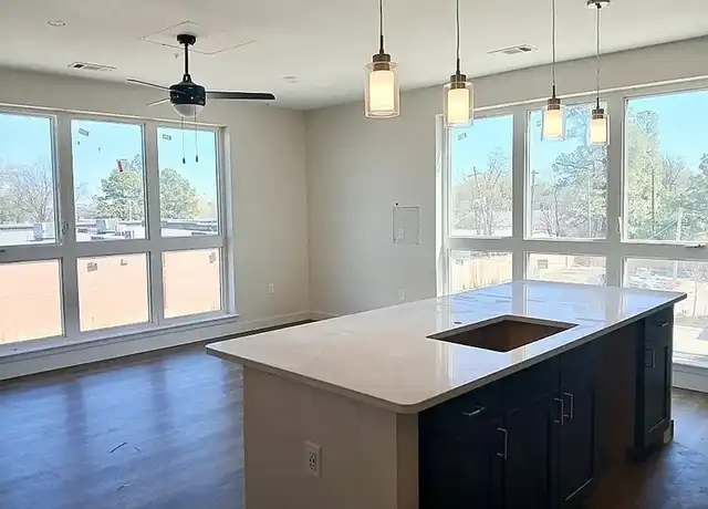 Property at Central Lofts - 300 S Hollywood St, Memphis, TN, 38104, 1-2 bed, 1-2 bath, [object Object]