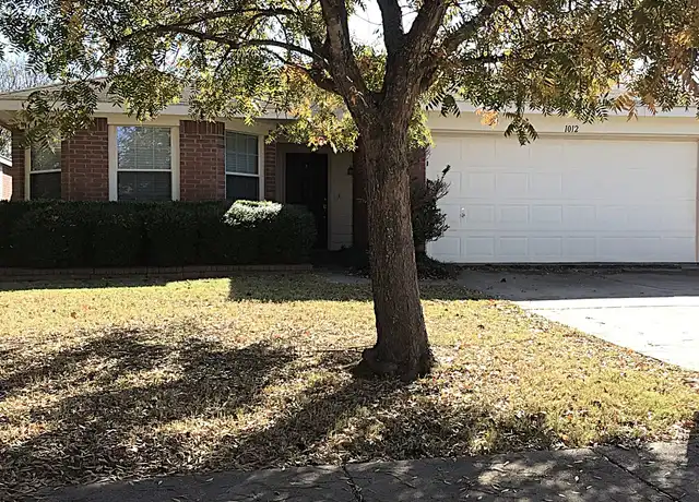 Property at 1012 Hampton Dr, Forney, TX, 75126, 3 beds, 2 baths, [object Object]